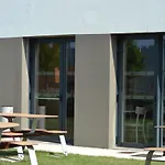 Nantes 2*